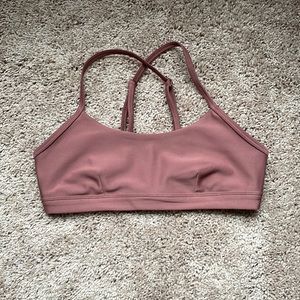 Alo Yoga Airlift Intrigue Bra Size Small